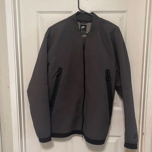 Nike Sportswear Tech Pack Track Woven Jacket Taupe 928561 001 Men's Size Large